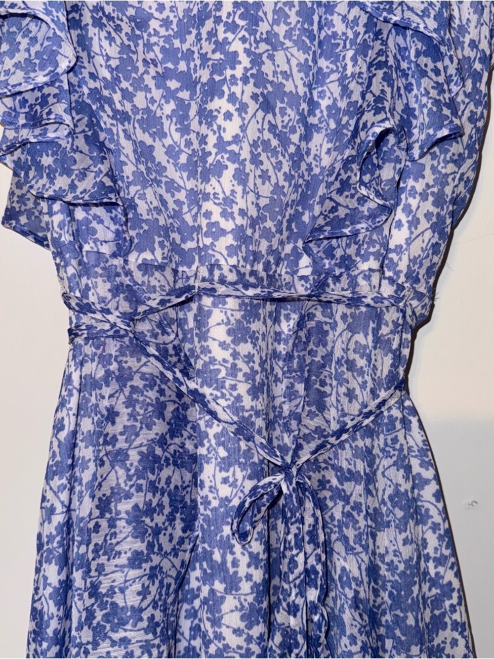 Tommy Hilfiger Light Blue white Floral sleeveless Ruffle chiffon Dress 12 NWOT - Picture 6 of 16